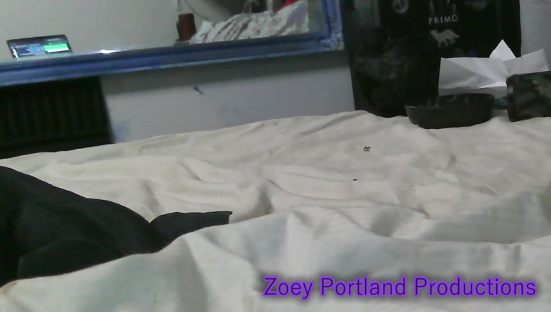 Zoey Portland: Zoey Portland taze dölünü gösteriyor 2026