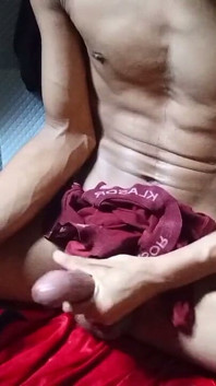 Solo man masturbatie deel (62)