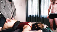 Neighbours Girl: Dva přátelé sdílejí krásnou holku po párty