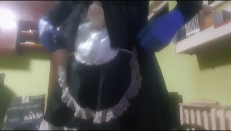 Layliana: Latex sissy med en överraskning