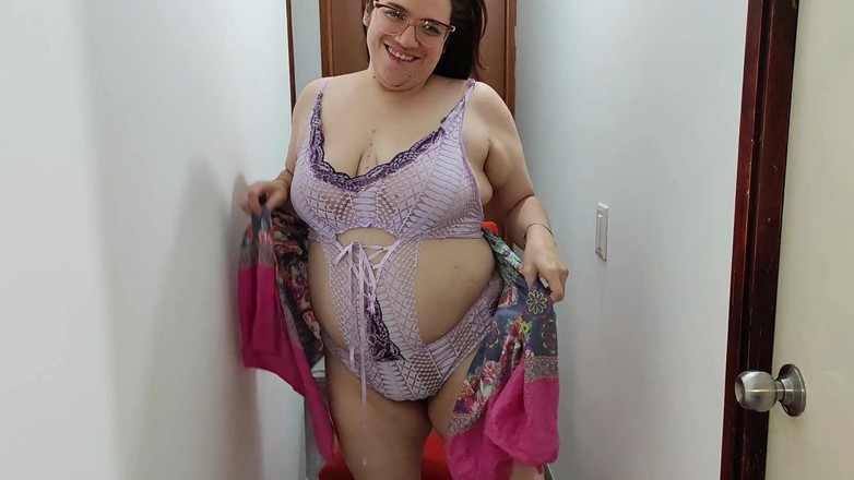 Karly: स्ट्रिपर, काश तुम मुझे खाना चाहो