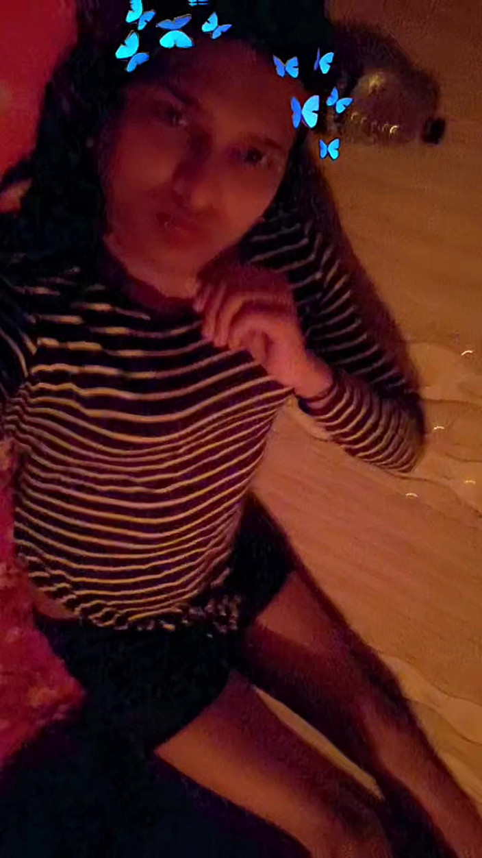 Zoyasazadai: ゾーヤ・シェザディ、もう一度秘密の小さな部屋に行くよ。楽しんでね。