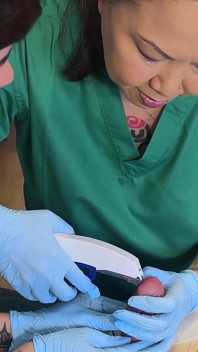 Madam Li Ying ve sürtüğümüzle aşırı tıbbi yarak