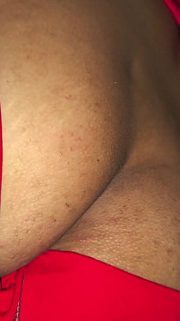 Секс Devar Bhabhi с ее невестке ночью, очень большая задница