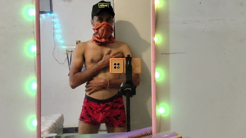 UltraHotBoy69: Feel the Lights Mirror Selfie