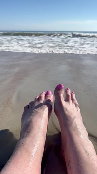 Waves Crashing on Size 16 Feet & Legs