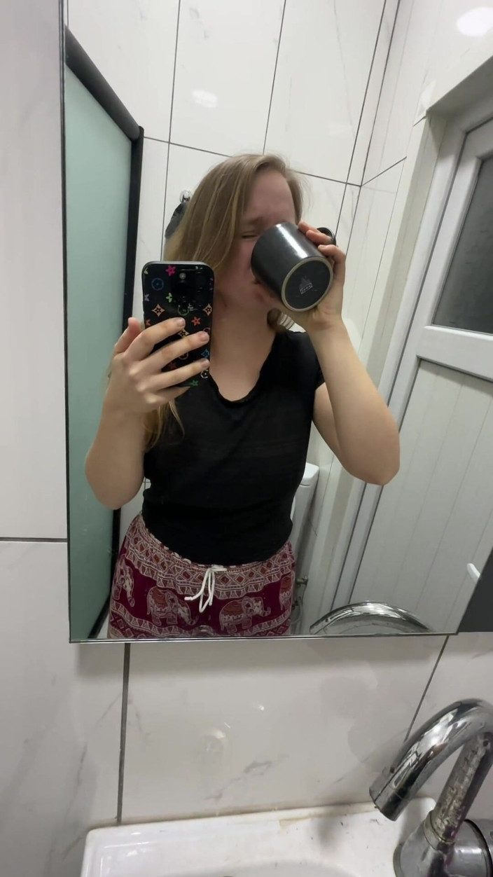 SweetLucy96: I Had to Pee Urgently