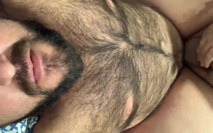 Tuosote XL: Hairy and Chubby Bear Swallowing Cum