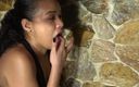 Mahama Productions: Zblízka kouření a honění, které končí v její ústech s dobrým...