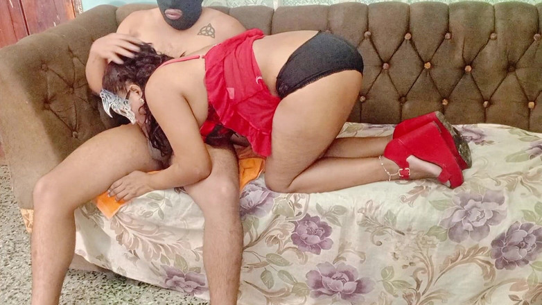 BigassMILF40: Sekreter iyi bir sikiş karşılığında zam istiyor