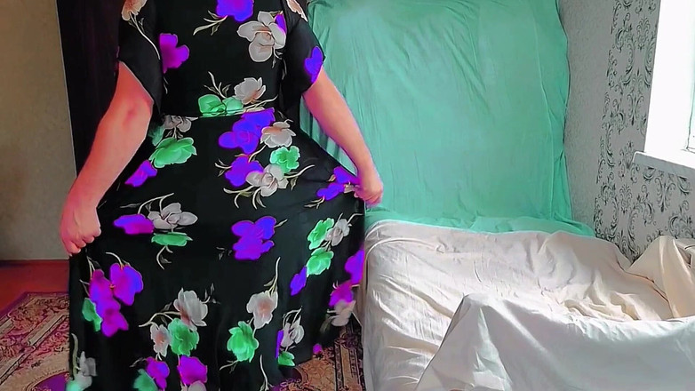 Kitty_Cross: Banci seruput teh dari secangkir porcelain yang nikmat