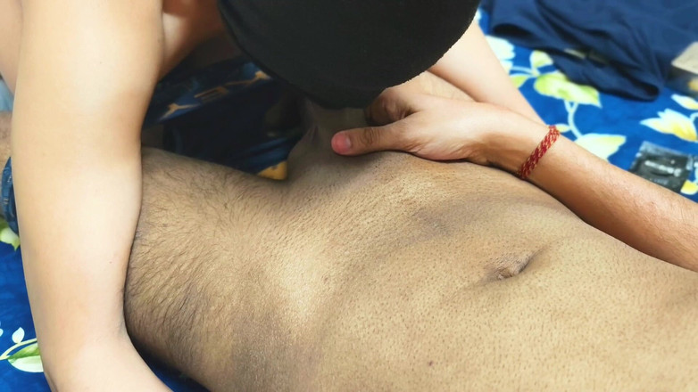 rruh_2024: Desi giovane indiana ragazzo gay in fondo ko camera oyo...