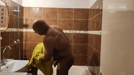 Wieder zu hause dexter besucht mich. blowjob handjob-dusche
