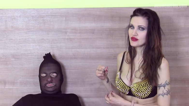 Lady Mesmeratrix Official: मंत्रमुग्ध स्लटिफाइड