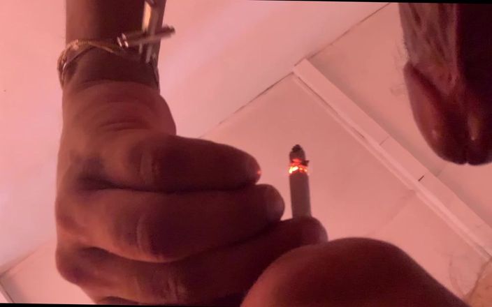 Tina Baby: Fodendo rápido no almoço para ordenhar porra, eu não poderia...