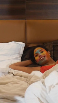 Sexy Sali Priya miluje zůstat na posteli Didi s Jiju