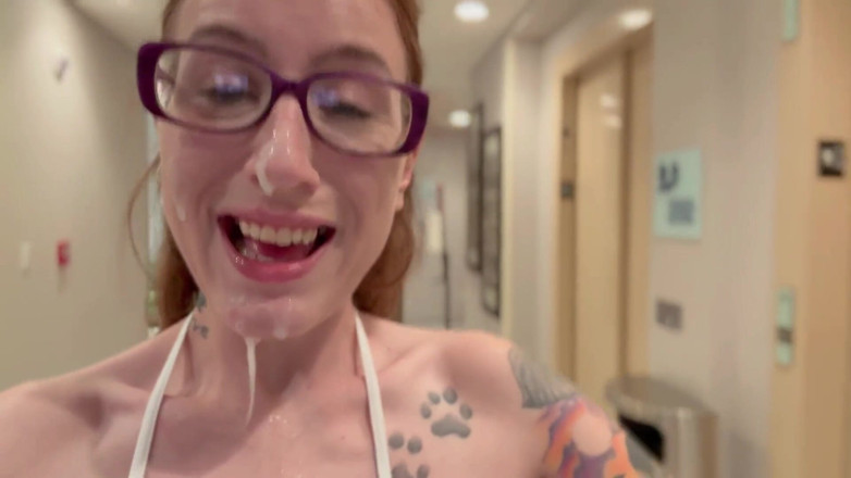 Island Boy Vids: Fai un passeggiata con con Misty Rein