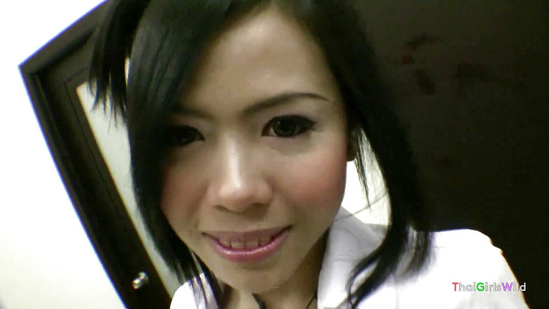 Thai Girls Wild: Lần đầu tiên nghiệp dư Thái Lan được đút hạt lành mạnh trên...