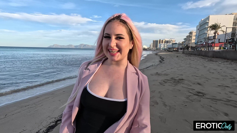 German bitch hunter: German Teacher Meets One of His Students on Vacation and...