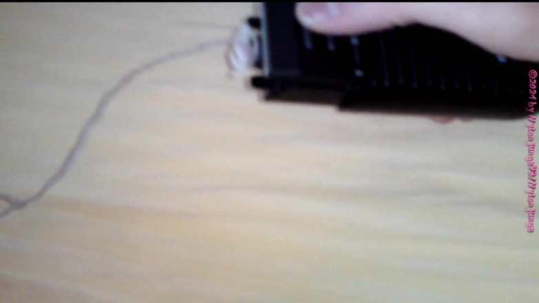 Carmen_Nylonjunge: Grande divertimento con il rasoio elettrico ** HD inattuata **