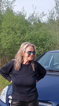 Granny Plays with Her Tits!