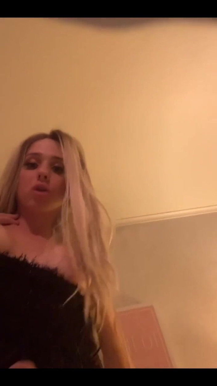 Tia Tizzianni Productions: Zadek zadek