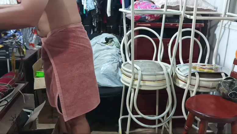 Swingersamateur40: Ti aiuto e finisco per spingerlo in troppo profondo