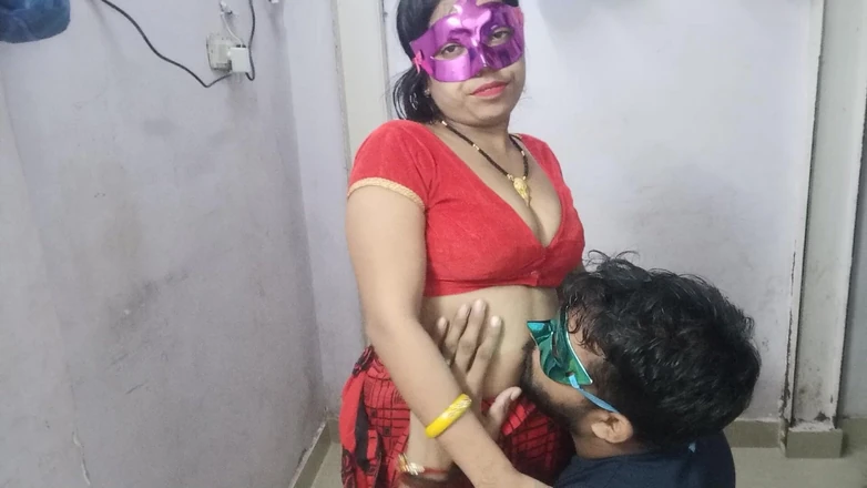 Hindi-Sex: Ateşli ve romantik desi çift seks - büyük memeli ultra seksi Hintli...
