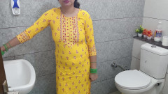 Saarabhabhi6: Une belle-mère indienne sexy baise son beau-fils coquin dans les...