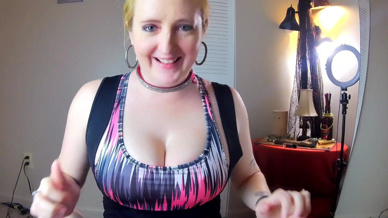 Kennedy Channing: MILFフェラチオ 胸を使った大量の射精
