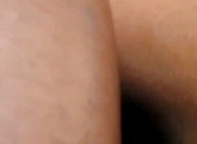 Dark Extreme: 大きなお尻黒檀売春婦吸い大きな黒いコックの前にdoggystyleポーズ