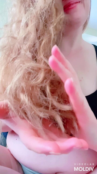 VikkiGeorgia: My Hands Show