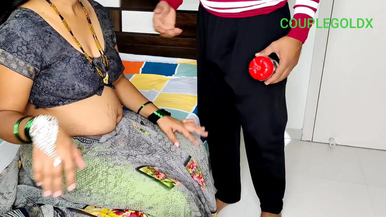 Sexy Komal: 近所のおばちゃんが嫁に俺のペニス汁を欲しがり始めた