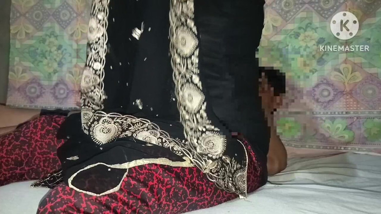 Nisha kajal: Mooi Desi Indische Bhabhi Kajal Nisha heet tienermeisje in blauwe...