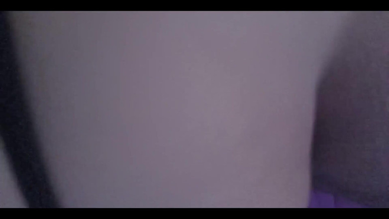 Astrid Cute: Aku ngentot saudara tiriku di tenda perkemahan