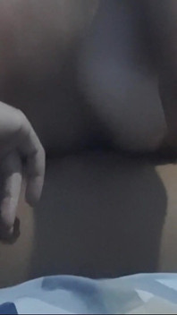 Elle Me Baise Si Fort Et Ma Énorme Bite Devient Tellement Dure Et Mouillée Par Sa Chatte.