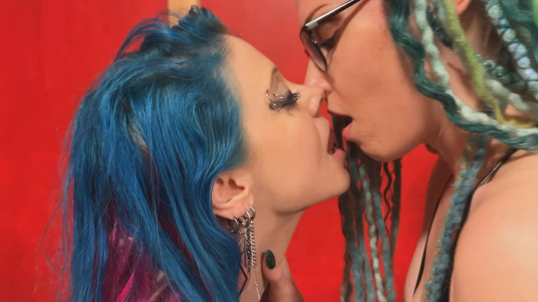EdgesOfReality: Two Girls... One Sybian