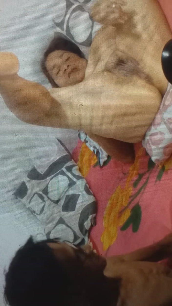 Ador66: 彼女はいつも自分の膣をこんなに美味しく、ジューシーにしていて後悔しない