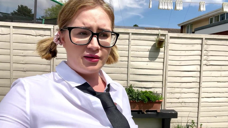 JessieHH: Adik tiri ditangkap oleh ibu tiri bereksperimen selepas kolej