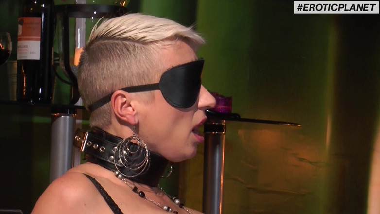 Absolute BDSM: Blonde Deepthorat - BDSM allemand