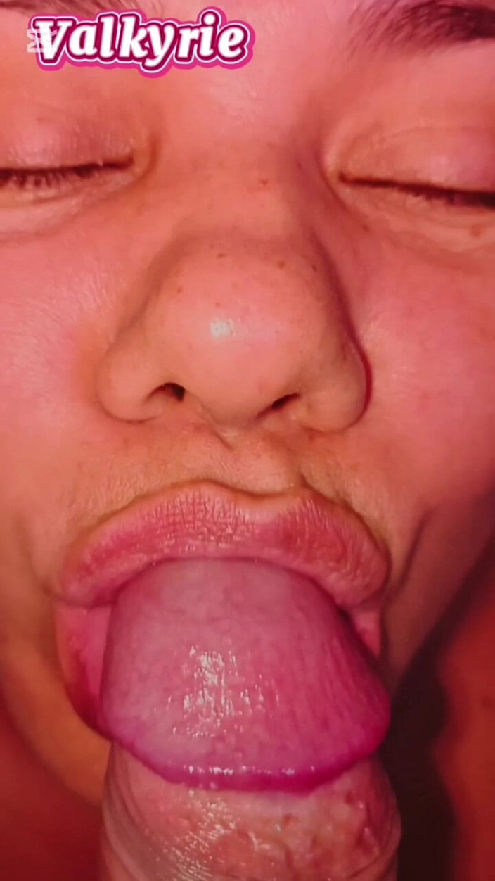 Valkyrieandluigy: Velmi bohatý anální sex