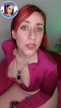 Přiznávám svému cuckoldovi, že jsem se mě dotýkal, když jsem myslel na jeho luxusního kamaráda!
