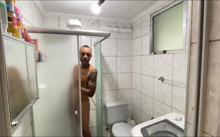 Alana India: Erkek arkadaşımla duş almaya gittim