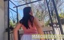 Marques XXX: Je suis entré dans la chatte de la jeune fille...