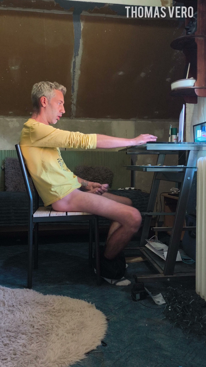 Vero Thomas: Chat přes webkameru. Chci si to udělat. Ukaž mi něco