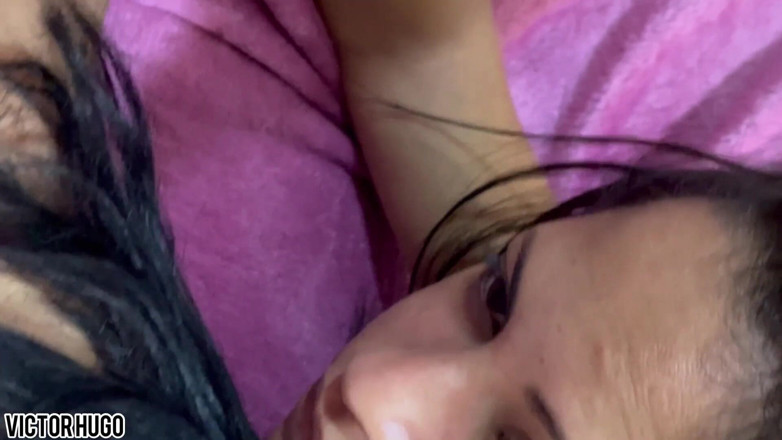 VictorHugo: クラブから来て、ソファでセックスをすることになりました
