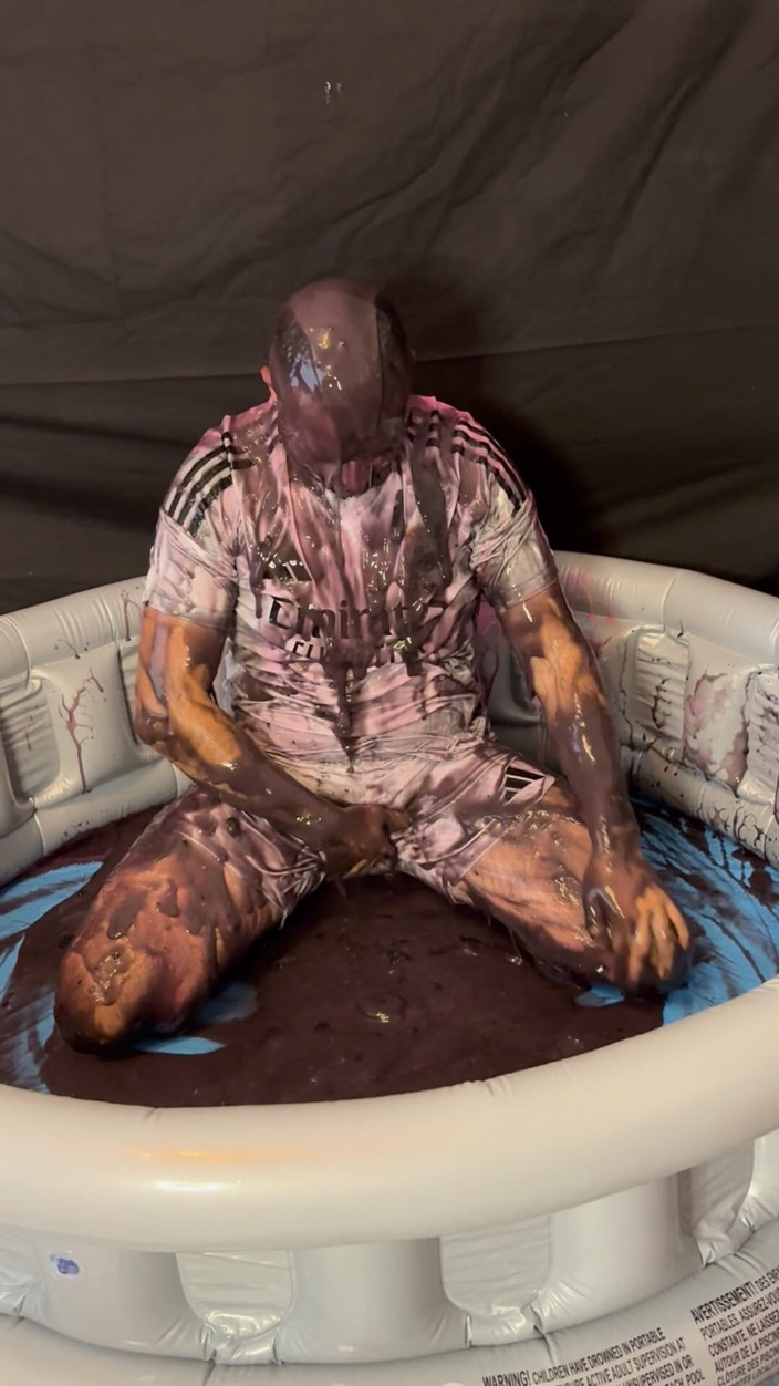 Growing teddy: First Time Gunge