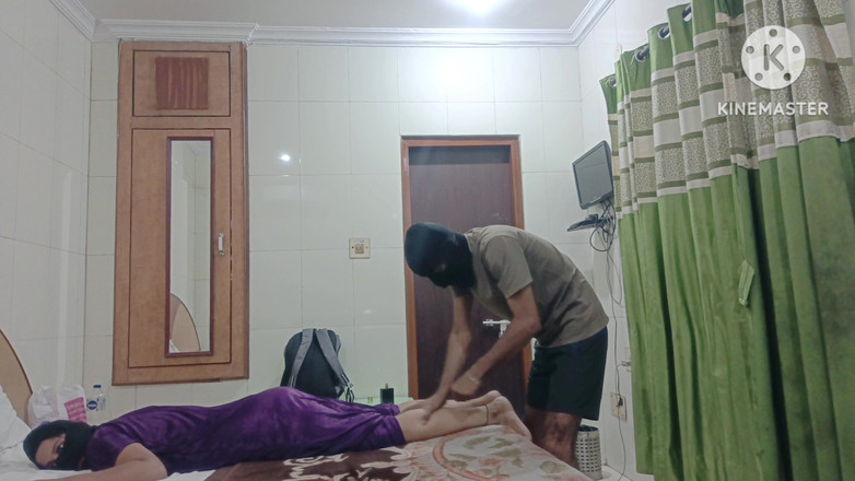 Poojakabir: दीदी को हॉटल ले जाकर मसाज दिया फिर हॉट बॉडी निहारी