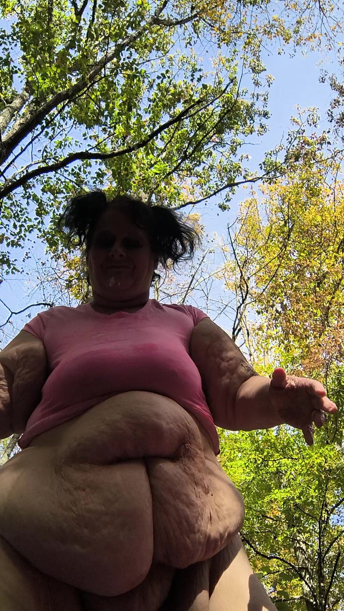 HerculesnVENUS: Tamirciler arabası üzerinde çalışıyor kadın dölünü ateşli bir porno yıldızı gibi yiyor