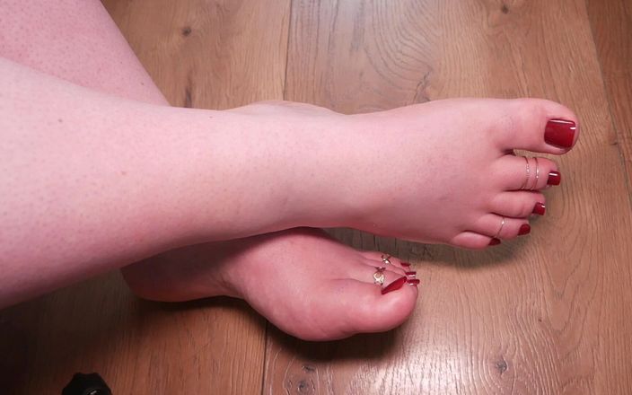Anastasia Gree: Đôi chân quyến rũ và gợi cảm của một bbw - (không...